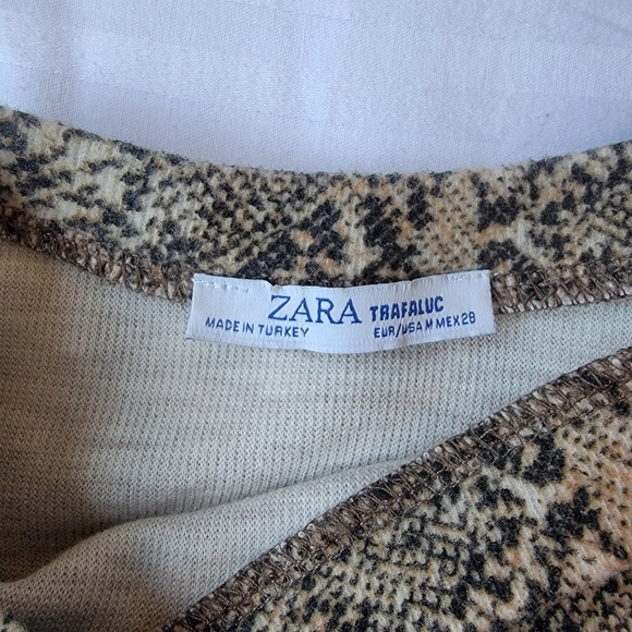 Zara Snakeskin Print Long Sleeve Cropped Sweatshirt Size M - Picture 5 of 9